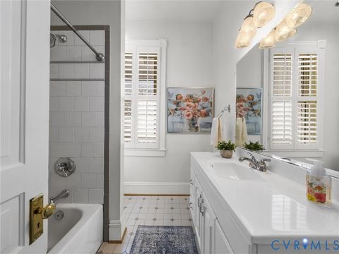 Tiny photo for 4 Strawberry Street, Richmond, VA 23220 (MLS # 2602487)