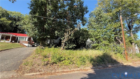 Tiny photo for 604 1st Street, Martinsville, VA 24112 (MLS # 2626408)