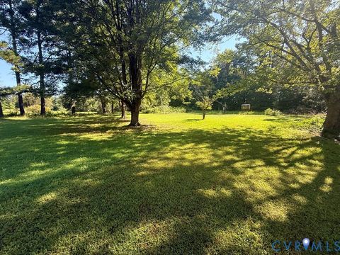 Tiny photo for 585 Southern Drive, Keysville, VA 23947 (MLS # 2605388)