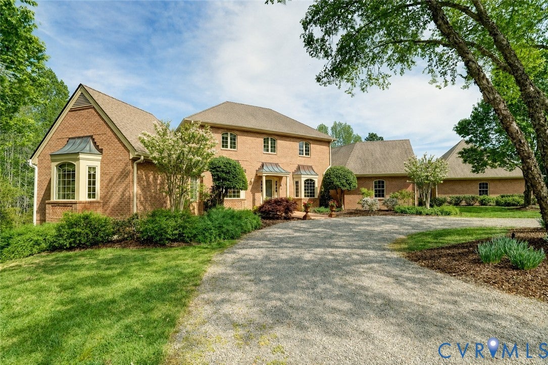 16484 W Crescent Lane