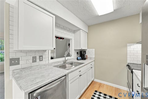 Tiny photo for 7121 Senn Way, Mechanicsville, VA 23111 (MLS # 2628107)