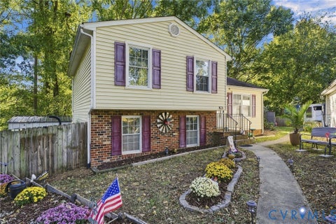 Tiny photo for 7121 Senn Way, Mechanicsville, VA 23111 (MLS # 2628107)