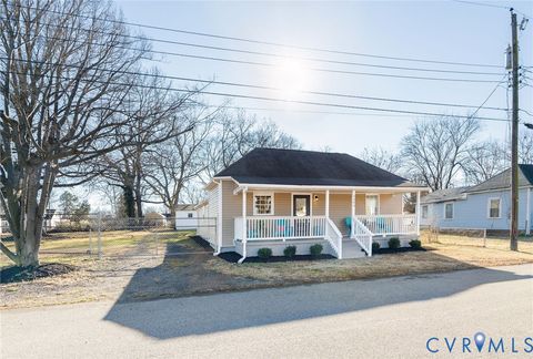Tiny photo for 2304 Gordon Street, Hopewell, VA 23860 (MLS # 2604646)