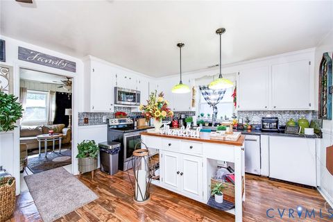 Tiny photo for 2206 Lancers Boulevard, Richmond, VA 23224 (MLS # 2609558)