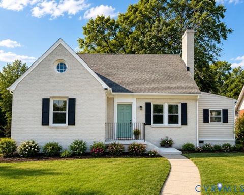 Photo of 312 Suffolk Avenue, Colonial Heights, VA 23834 (MLS # 2613263)