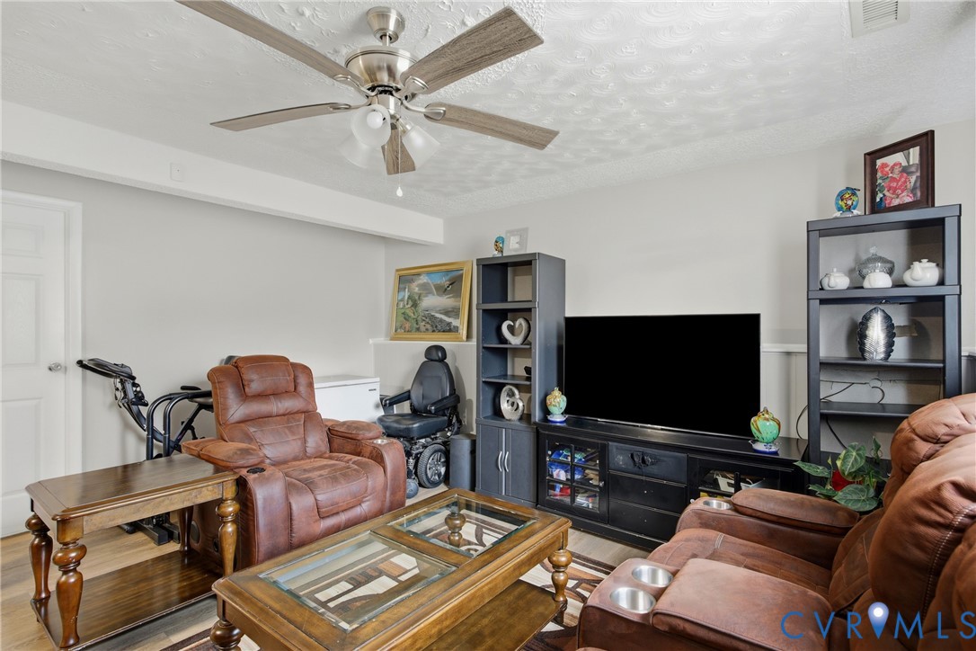 5101 Tiffanywoods Lane