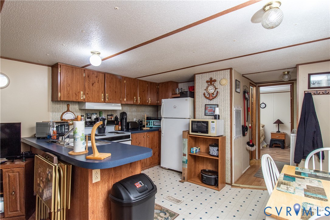 151 Ford Trail