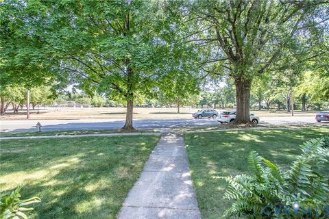 Tiny photo for 10 Westmoreland Street, Richmond, VA 23226 (MLS # 2610032)