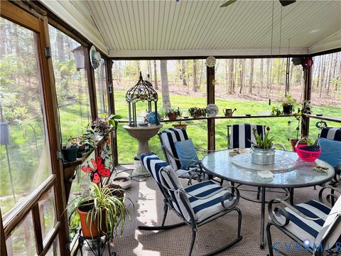 Tiny photo for 15111 Manor Gate Place, Midlothian, VA 23112 (MLS # 2609452)