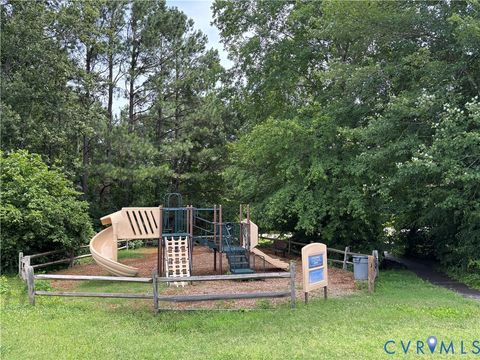 Tiny photo for 15111 Manor Gate Place, Midlothian, VA 23112 (MLS # 2609452)