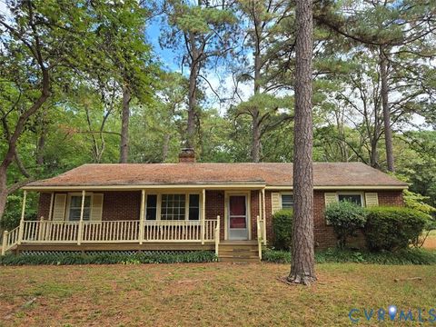Photo of 2813 Clarendon Drive, Richmond, VA 23235 (MLS # 2527218)