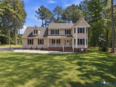 Photo of 20005 Oak River Drive, Chesterfield, VA 23803 (MLS # 2623603)