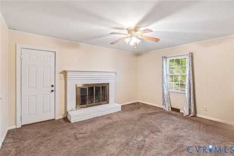 Tiny photo for 1206 Duke Of Gloucester Street, Colonial Heights, VA 23834 (MLS # 2611456)