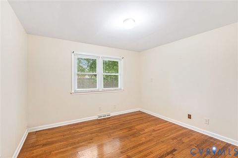 Tiny photo for 1206 Duke Of Gloucester Street, Colonial Heights, VA 23834 (MLS # 2611456)
