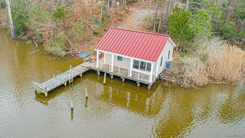 Photo of 694 Creek View Lane, Warsaw, VA 22572 (MLS # 2304167)
