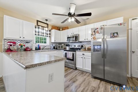 Tiny photo for 3136 Poplar View Pl PL, Chester, VA 23831 (MLS # 2620359)