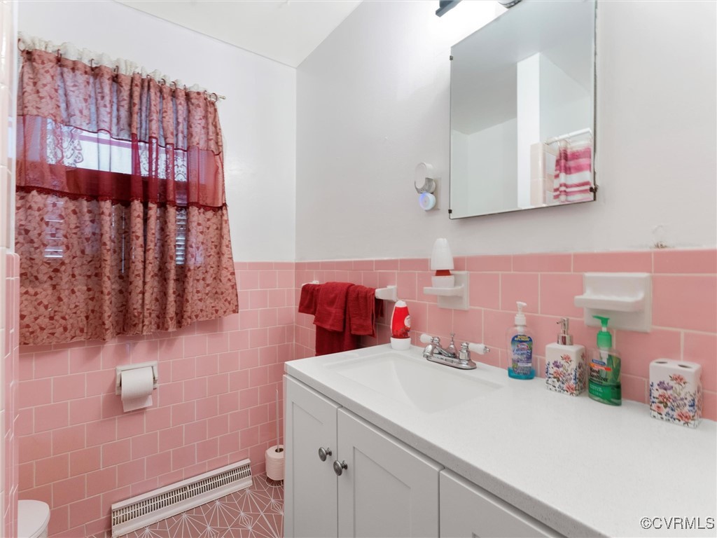 Hopewell, Virginia 23860, United States, 3 Bedrooms Bedrooms, ,2 BathroomsBathrooms,Residential,Pending,152172