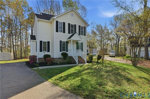 Photo of 5625 Eagle Lake Drive, Glen Allen, VA 23060 (MLS # 2608668)