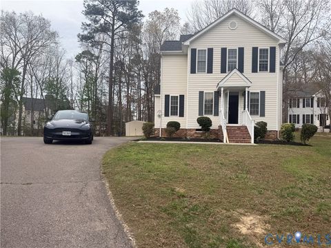 Photo of 5625 Eagle Lake Drive, Glen Allen, VA 23060 (MLS # 2608668)