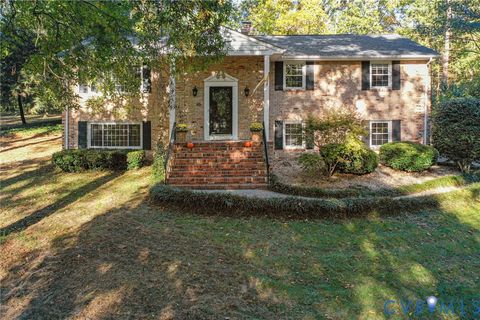 Tiny photo for 12869 Richmond Street, Chester, VA 23831 (MLS # 2602835)
