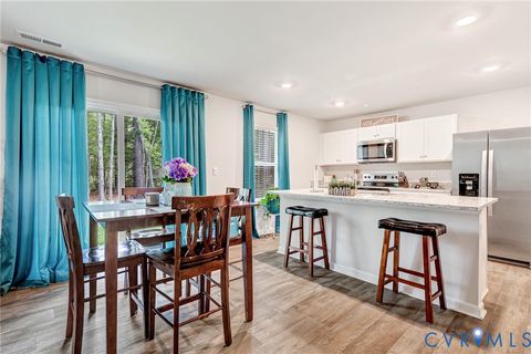 Tiny photo for 205 River Landing Crescent, Franklin, VA 23851 (MLS # 2615182)