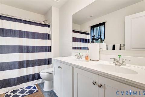 Tiny photo for 205 River Landing Crescent, Franklin, VA 23851 (MLS # 2615182)