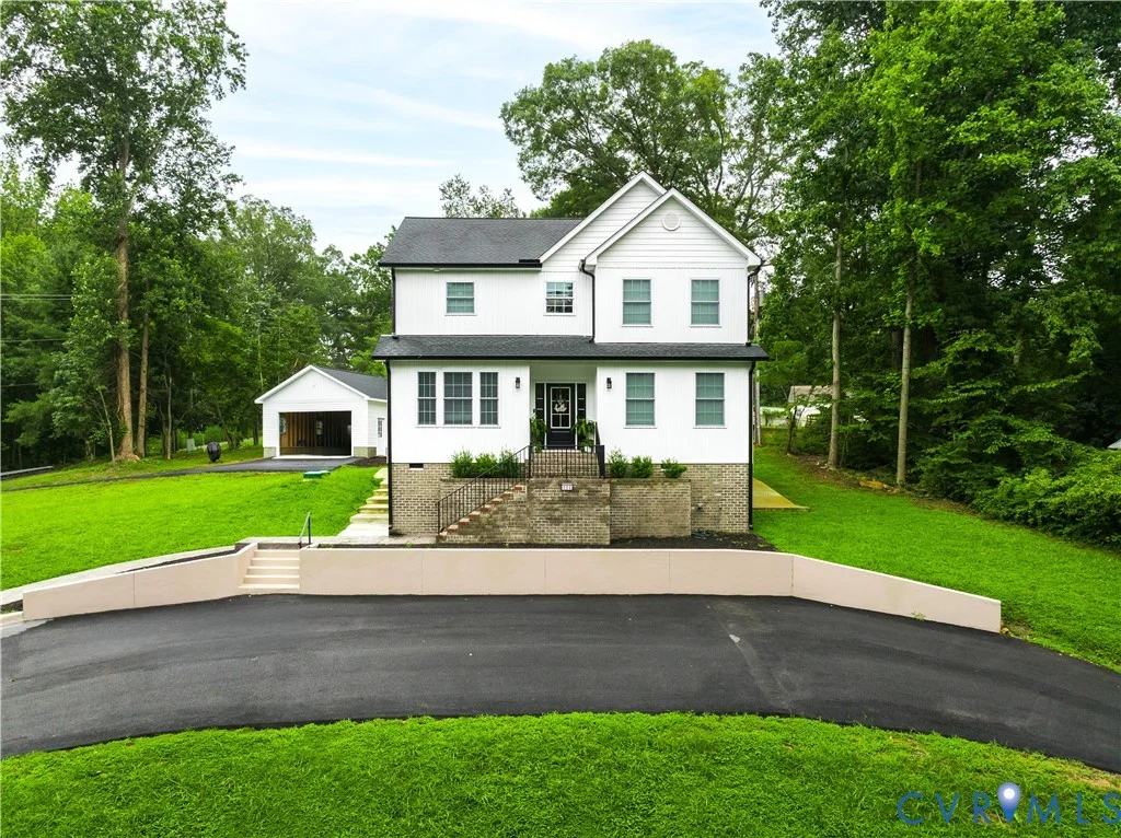 100 S Arch Road