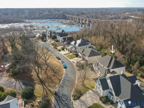 12 S Tow Path Lane Richmond VA 23221