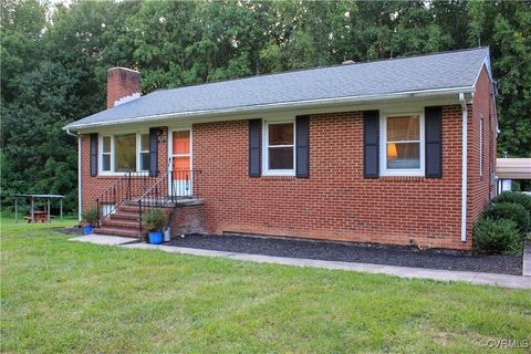 A home in Louisa