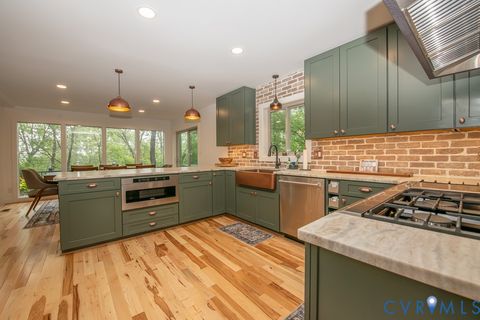 Tiny photo for 564 Pedlars Edge Drive, Wintergreen, VA 22967 (MLS # 2527179)