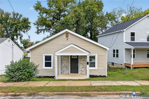 Photo of 515 St Andrew Street, Petersburg, VA 23803 (MLS # 2627830)