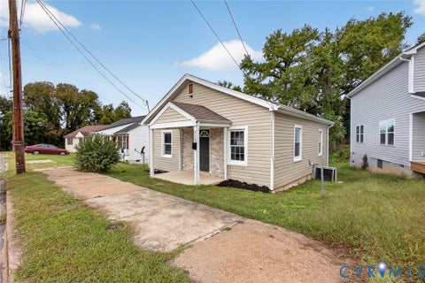 Tiny photo for 515 St Andrew Street, Petersburg, VA 23803 (MLS # 2627830)