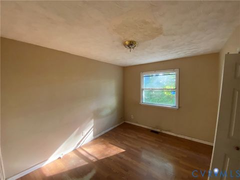 Tiny photo for 122 Meadowlark Road, Urbanna, VA 23175 (MLS # 2610040)