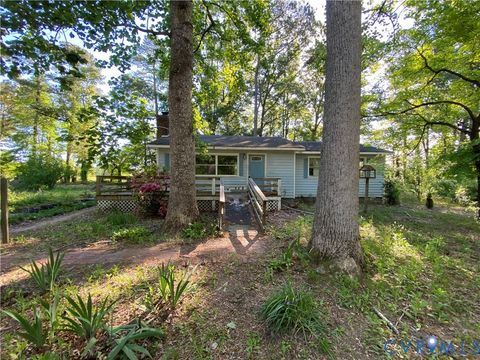 Tiny photo for 122 Meadowlark Road, Urbanna, VA 23175 (MLS # 2610040)