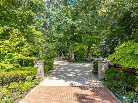 Tiny photo for 30 W Lower Tuckahoe Road, Richmond, VA 23238 (MLS # 2623840)