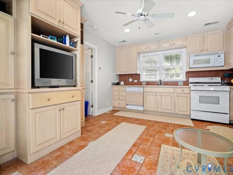 Tiny photo for 30 W Lower Tuckahoe Road, Richmond, VA 23238 (MLS # 2623840)