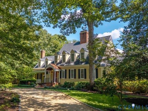 Photo of 30 W Lower Tuckahoe Road, Richmond, VA 23238 (MLS # 2623840)