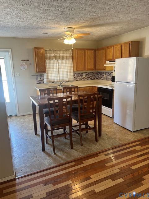 Tiny photo for 547 Level Green Road, Newtown, VA 23148 (MLS # 2603201)