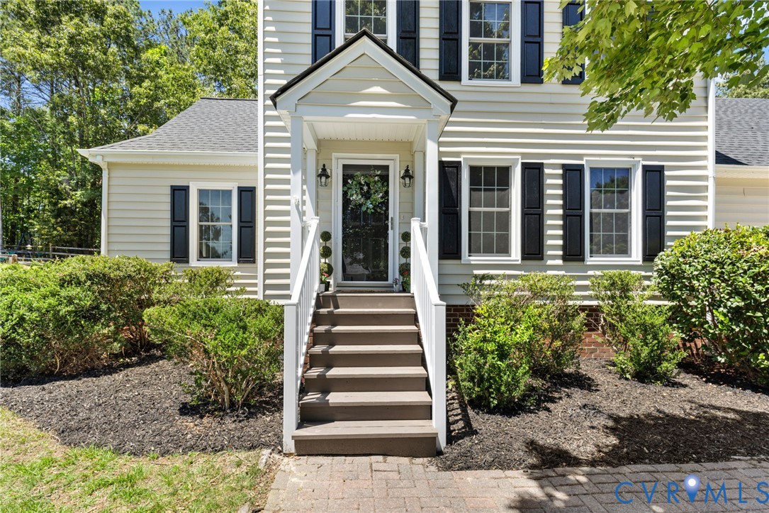 2128 Oakhampton Place