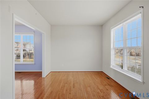 Tiny photo for 905 Oldenburg Circle, Henrico, VA 23223 (MLS # 2604431)