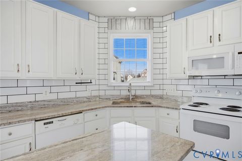 Tiny photo for 905 Oldenburg Circle, Henrico, VA 23223 (MLS # 2604431)