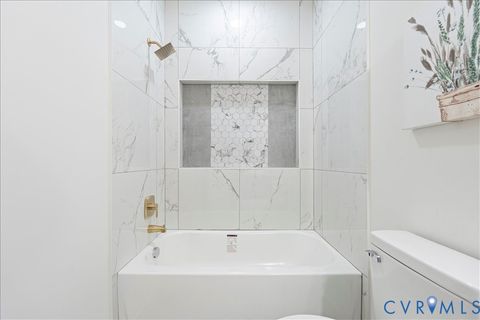 Tiny photo for 913 Diamond Street, Petersburg, VA 23803 (MLS # 2530117)