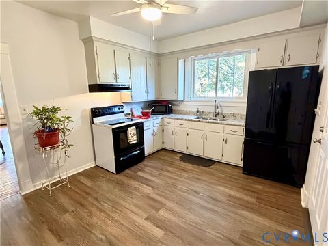 Tiny photo for 5529 Snead Road, Richmond, VA 23224 (MLS # 2532949)