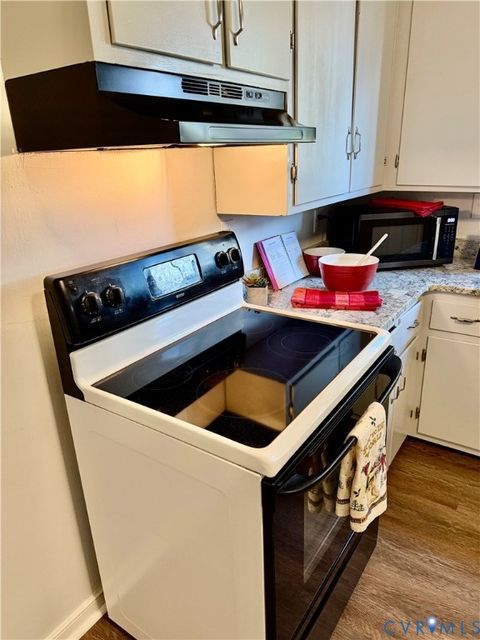 Tiny photo for 5529 Snead Road, Richmond, VA 23224 (MLS # 2532949)