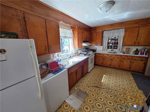 Tiny photo for 3003 Trenton Street, Hopewell, VA 23860 (MLS # 2621071)