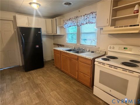 Tiny photo for 1308 Tabb Avenue, Hopewell, VA 23860 (MLS # 2613874)