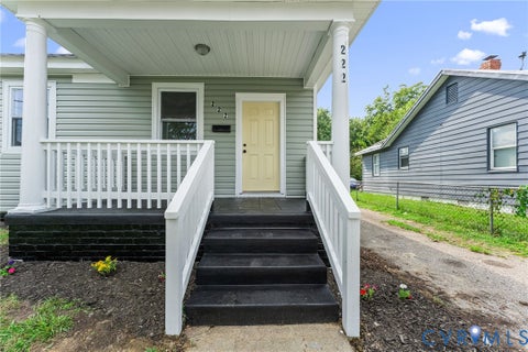Tiny photo for 222 Elm Street, Petersburg, VA 23803 (MLS # 2625018)