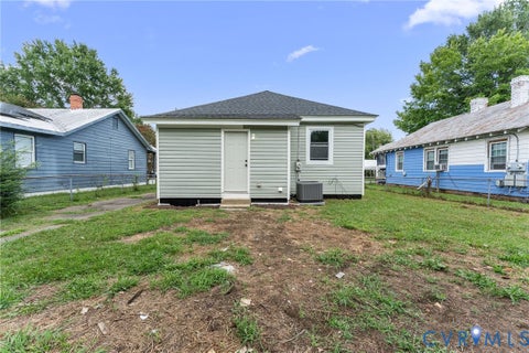 Tiny photo for 222 Elm Street, Petersburg, VA 23803 (MLS # 2625018)