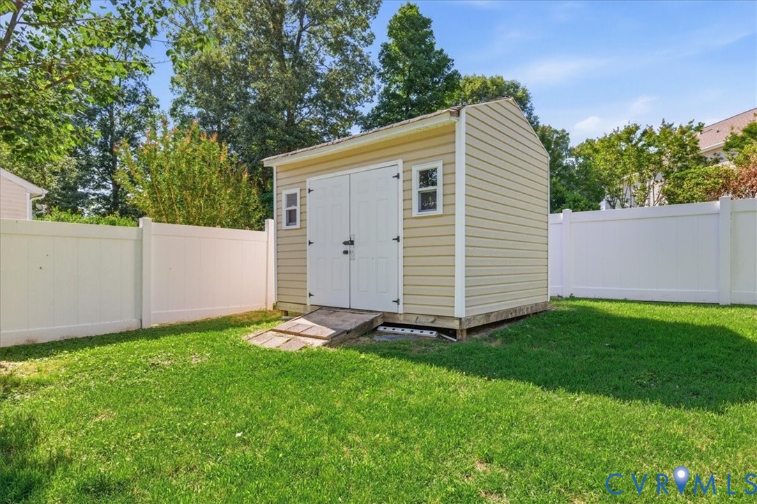 3136 Popular View Pl