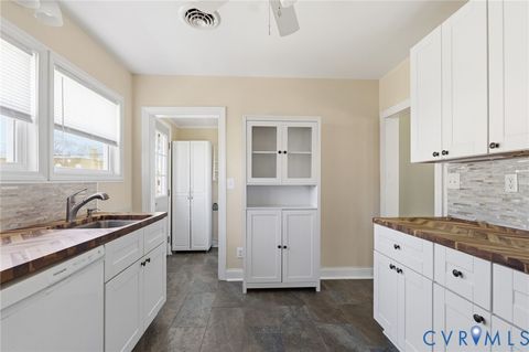 Tiny photo for 102 S 5th Avenue, Hopewell, VA 23860 (MLS # 2606725)